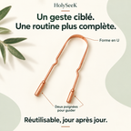 Gratte-langue HolySeeK : forme en U, deux poignées pour guider le geste, réutilisable. Visuel explicatif illustratif.